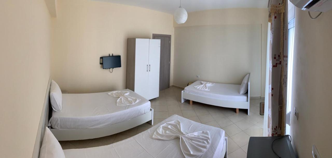Vila Dasho Sarandë Esterno foto