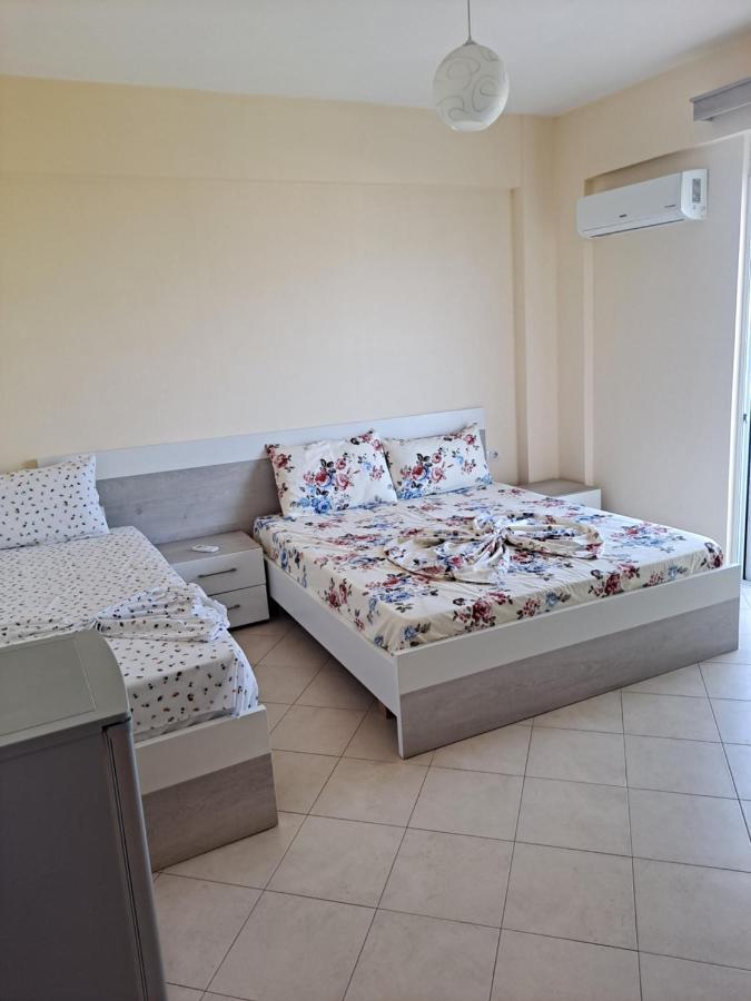 Vila Dasho Sarandë Esterno foto