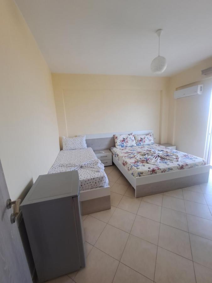 Vila Dasho Sarandë Esterno foto